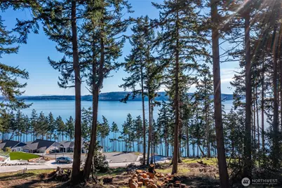 1421 Sergios View Lane, Oak Harbor, WA 98277 - Photo 12