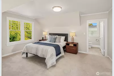 163 Ward Street, Seattle, WA 98109 - Photo 22