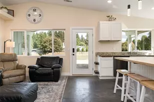 14300 NE 172nd Cir, Brush Prairie, WA 98606 - Photo 10