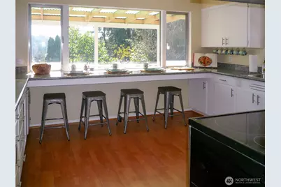 11321 30th Avenue NE, Seattle, WA 98125 - Photo 8