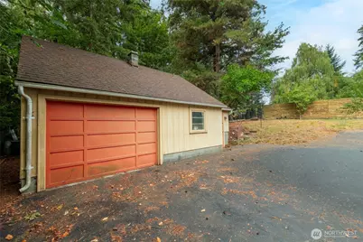 11321 30th Avenue NE, Seattle, WA 98125 - Photo 32