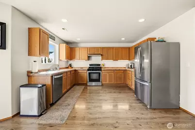 2227 119th Drive SE, Lake Stevens, WA 98258 - Photo 6