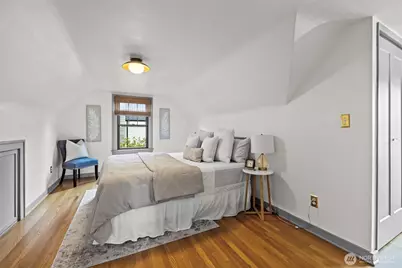 2355 45th Avenue SW, Seattle, WA 98116 - Photo 14