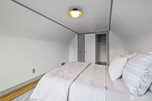 2355 45th Ave SW, Seattle, WA 98116 - Photo 18