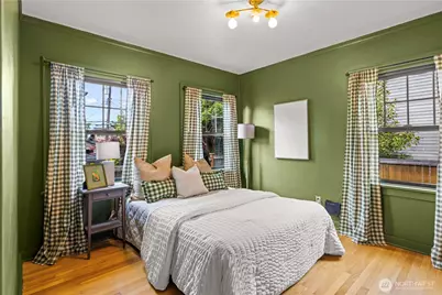 2355 45th Avenue SW, Seattle, WA 98116 - Photo 12