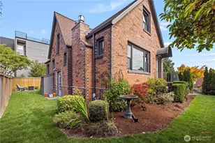 2355 45th Ave SW, Seattle, WA 98116 - Photo 32