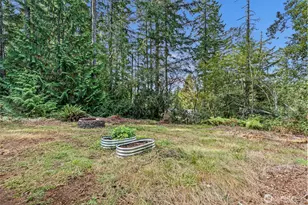 1920 E Trails End Dr, Belfair, WA 98528 - Photo 26