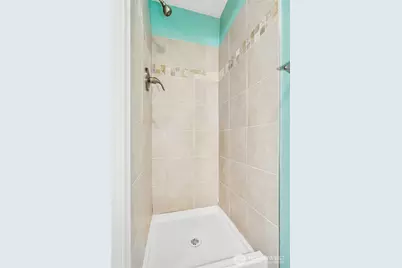 9901 NE 124th Street #504, Kirkland, WA 98034 - Photo 12