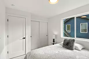 12038 Hiram Pl NE, Seattle, WA 98125 - Photo 18