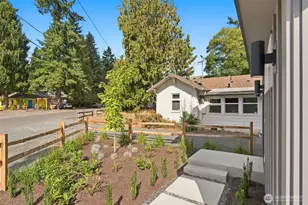 12038 Hiram Pl NE, Seattle, WA 98125 - Photo 32