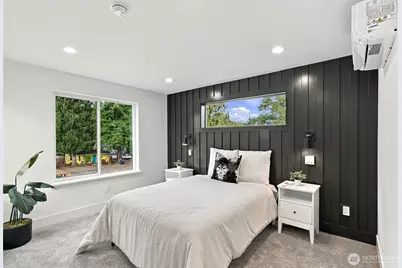 12032 Hiram Place NE, Seattle, WA 98125 - Photo 16