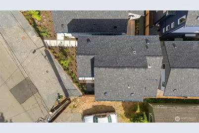 12032 Hiram Place NE, Seattle, WA 98125 - Photo 40