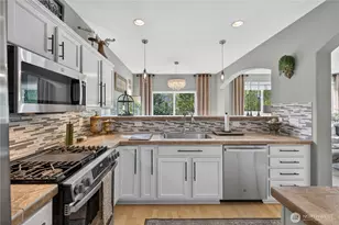 22843 SE 268th Pl, Maple Valley, WA 98038 - Photo 12