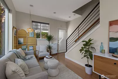 3421 Beacon Avenue S, Seattle, WA 98144 - Photo 2