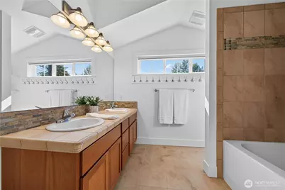 5013 40th Avenue NE, Seattle, WA 98105 - Photo 14