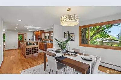 18744 Kenlake Place NE, Kenmore, WA 98028 - Photo 10
