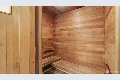 18744 Kenlake Place NE, Kenmore, WA 98028 - Photo 28
