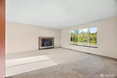 1807 9th Street SW, Puyallup, WA 98371 - Photo 4