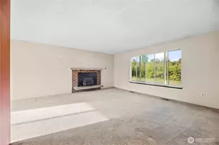 1807 9th St SW, Puyallup, WA 98371 - Photo 4