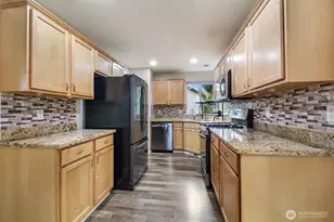 18302 8th Ave SE, Bothell, WA 98012 - Photo 8