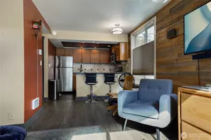 905 Cherry St, Seattle, WA 98104 - Photo 2