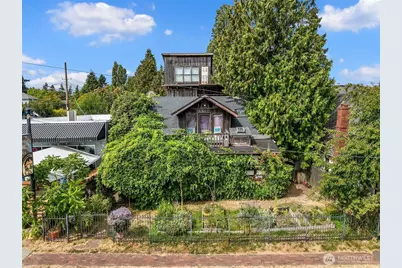 652 NW 85th Street, Seattle, WA 98117 - Photo 2