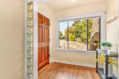 8818 8th Avenue NW, Seattle, WA 98117 - Photo 6