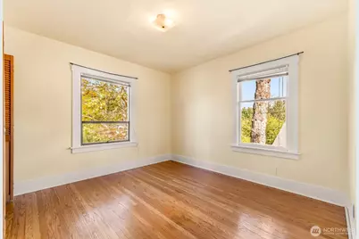 8818 8th Avenue NW, Seattle, WA 98117 - Photo 14