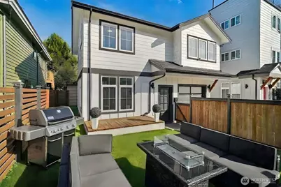 7000 32nd Avenue NW #C, Seattle, WA 98117 - Photo 4