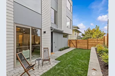 307 NW 52nd Street, Seattle, WA 98107 - Photo 4