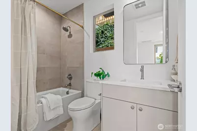 307 NW 52nd Street #B, Seattle, WA 98107 - Photo 8