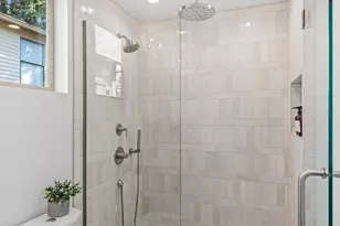 307 NW 52nd St, Seattle, WA 98107 - Photo 18