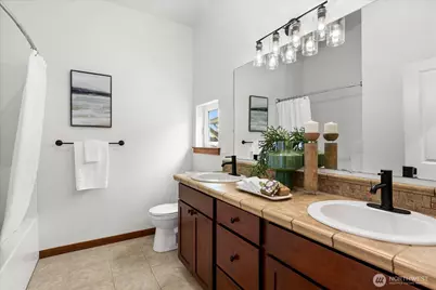 809 NW 53rd Street #B, Seattle, WA 98107 - Photo 20