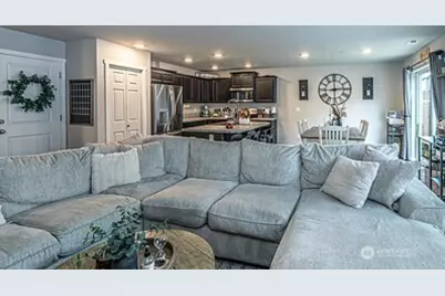 18706 108th Avenue E #667, Puyallup, WA 98374 - Photo 8