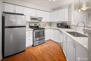 7711 NE 175th St, Kenmore, WA 98028 - Photo 12