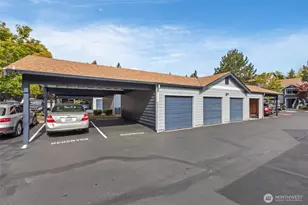 10825 SE 200th St, Kent, WA 98031 - Photo 40