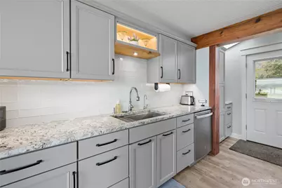 1818 Lola Beach Lane, Oak Harbor, WA 98277 - Photo 8