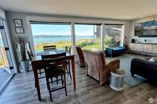 1818 Lola Beach Ln, Oak Harbor, WA 98277 - Photo 6