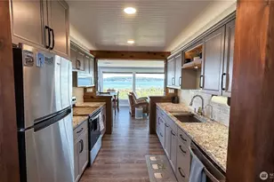 1818 Lola Beach Ln, Oak Harbor, WA 98277 - Photo 10