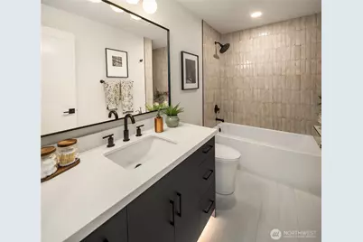 10045 38th Avenue NE, Seattle, WA 98125 - Photo 24
