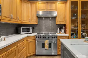 1796 Bellevue Way NE, Bellevue, WA 98004 - Photo 16