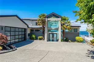 1033 Blackberry Ln, Camano Island, WA 98282 - Photo 2