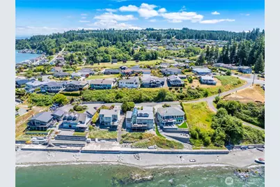 1033 Blackberry Lane, Camano Island, WA 98282 - Photo 34
