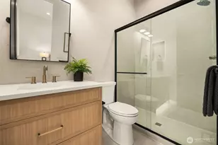 15155 SE 41st St, Bellevue, WA 98006 - Photo 32
