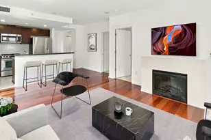 81 Clay St, Seattle, WA 98121 - Photo 6