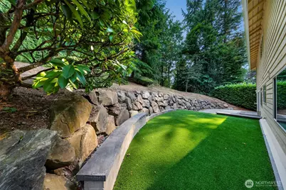 10409 NE 151st Place, Bothell, WA 98011 - Photo 32