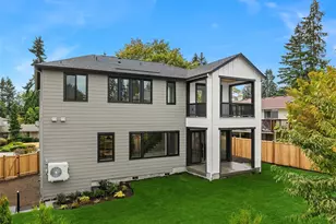 17266 NE 18th Pl, Bellevue, WA 98008 - Photo 4