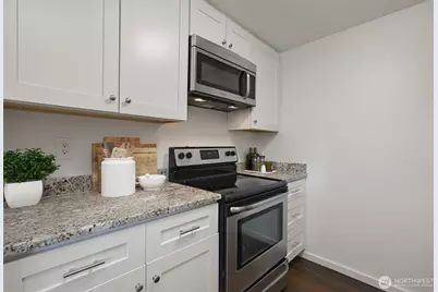 4705 176th Street SW #B6, Lynnwood, WA 98037 - Photo 8