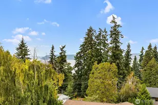 17105 76th Ave W, Edmonds, WA 98026 - Photo 2