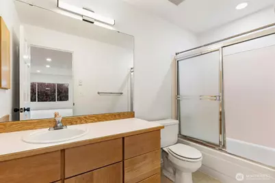 17105 76th Avenue W, Edmonds, WA 98026 - Photo 32